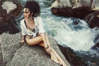 Dummy Image With Link to Itself